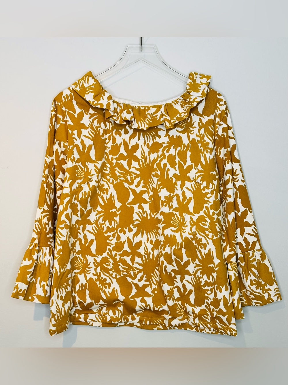 Elizabeth Wilson Mustard Yellow White Floral Print Ruffle Trim Top Shirt NWT